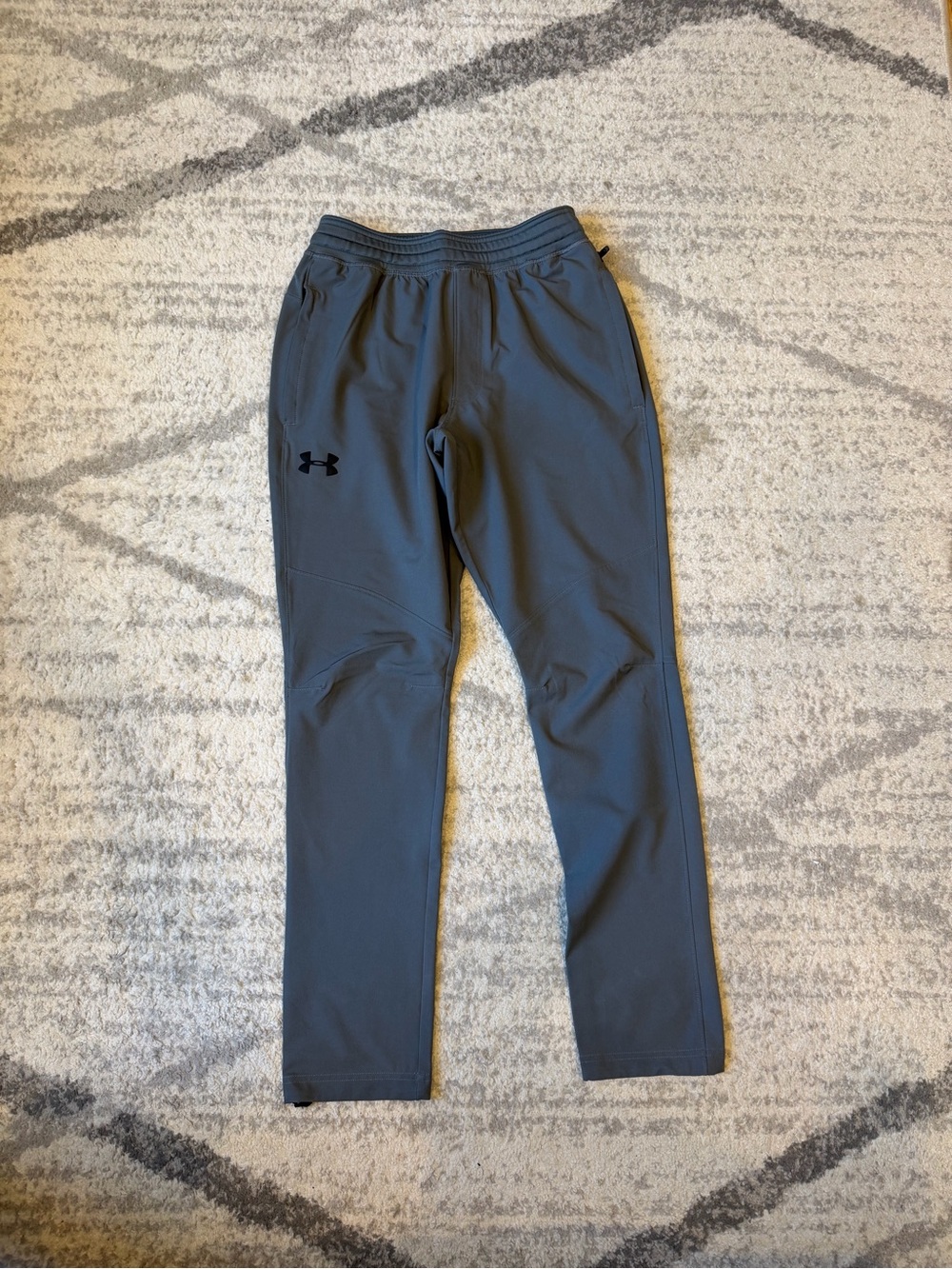 Under Armour Men’s Dark Gray Athletic Jogger Pants
